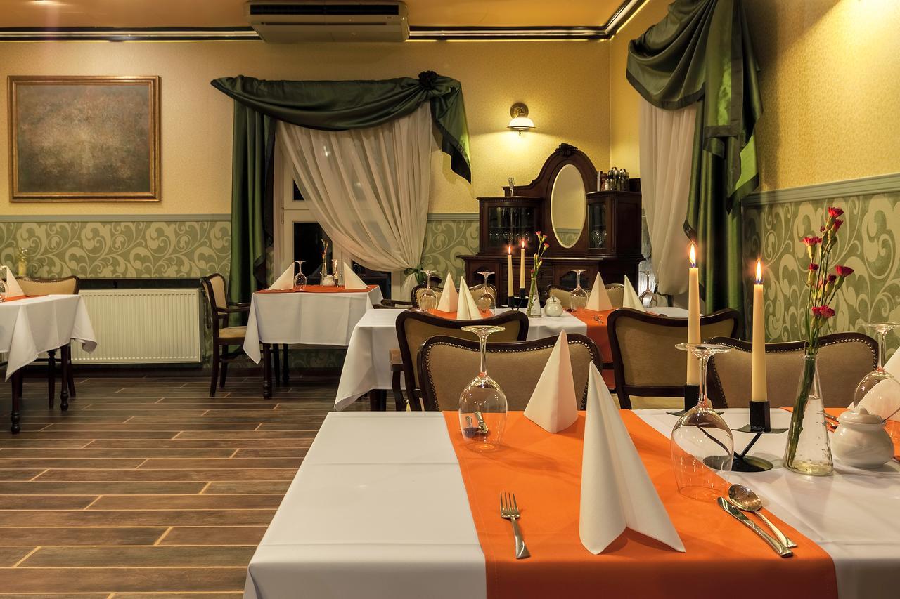 Hotel Stara Poczta Тыхы Экстерьер фото