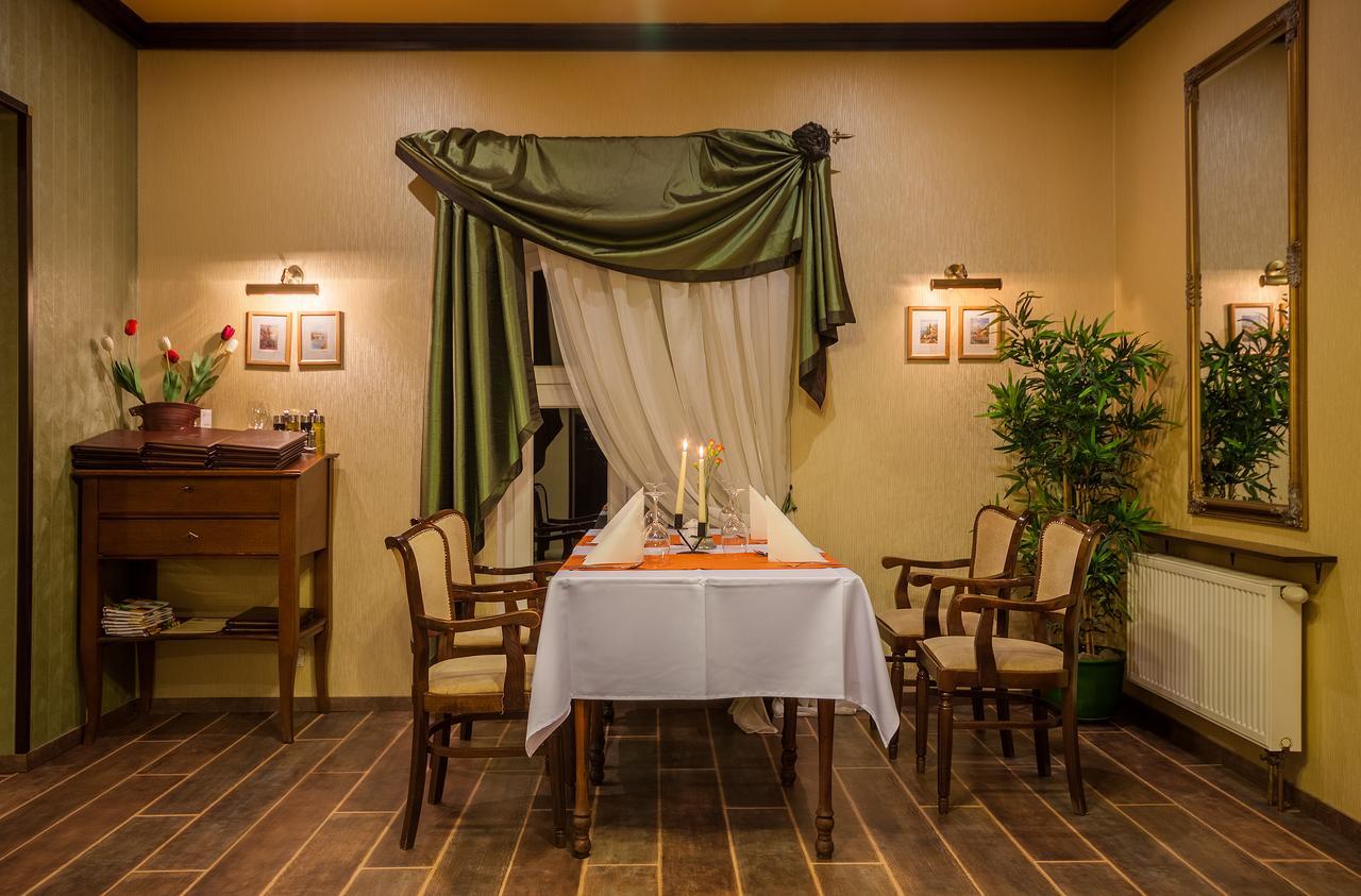 Hotel Stara Poczta Тыхы Экстерьер фото
