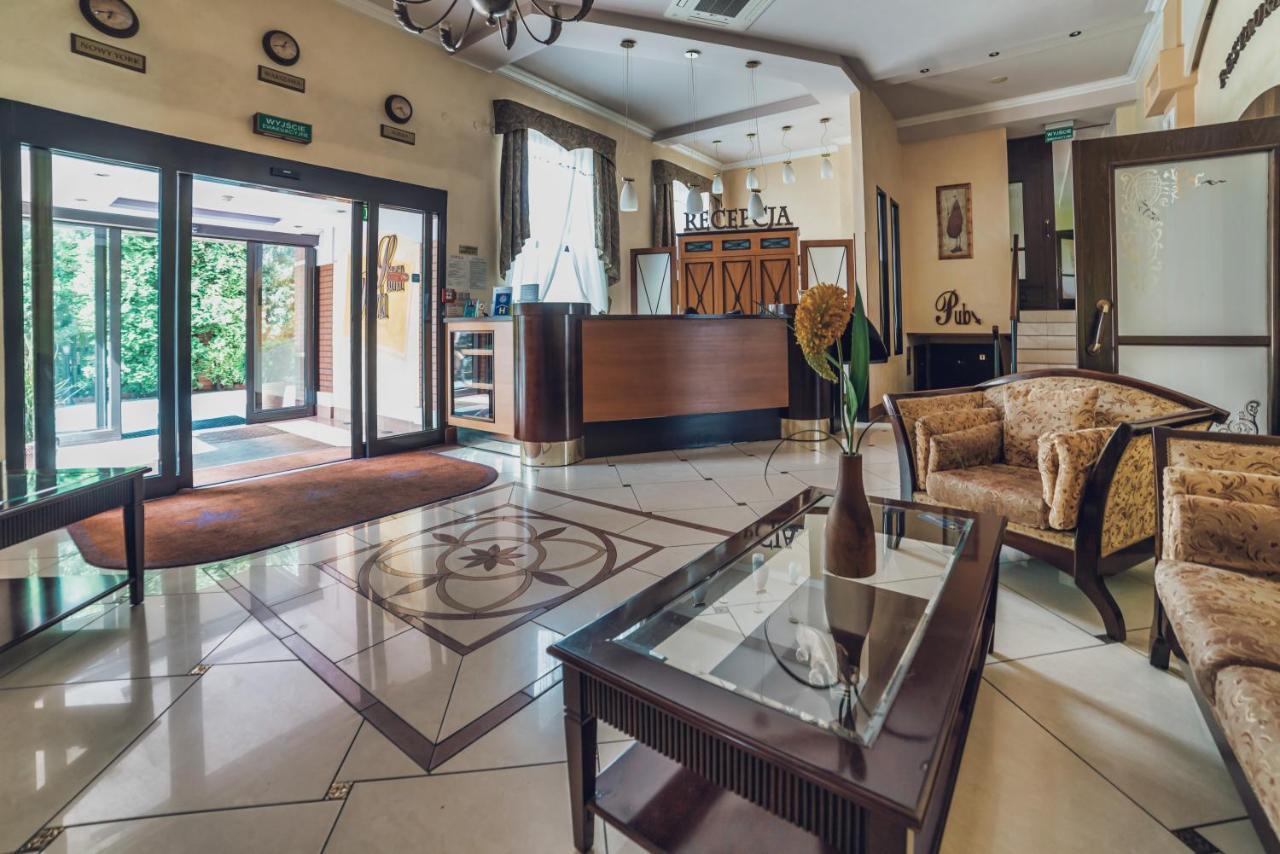 Hotel Stara Poczta Тыхы Экстерьер фото