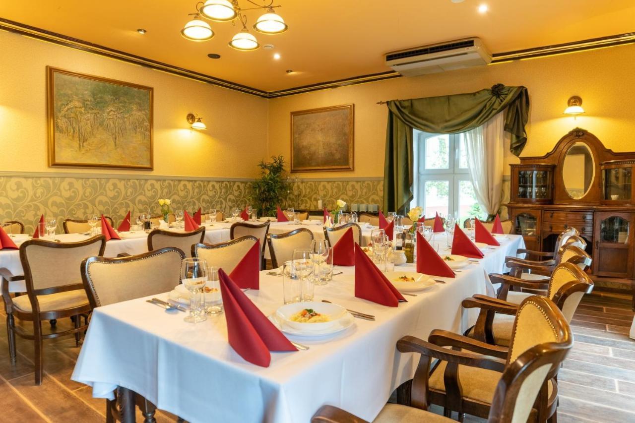 Hotel Stara Poczta Тыхы Экстерьер фото